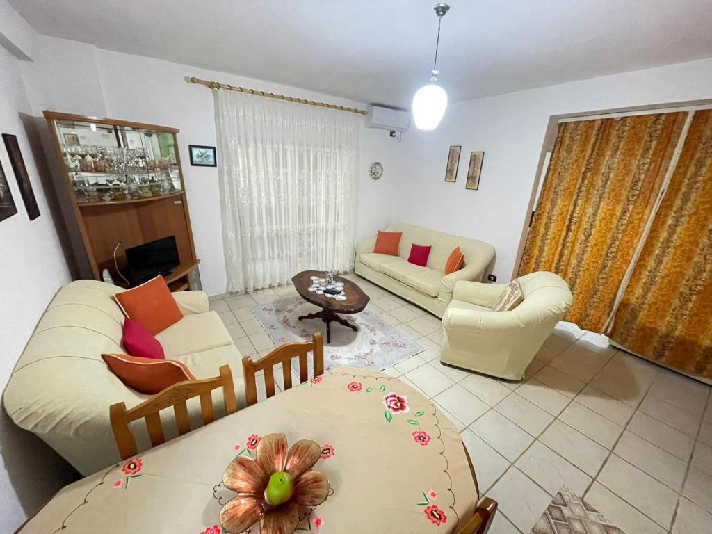 Deni's Apartment