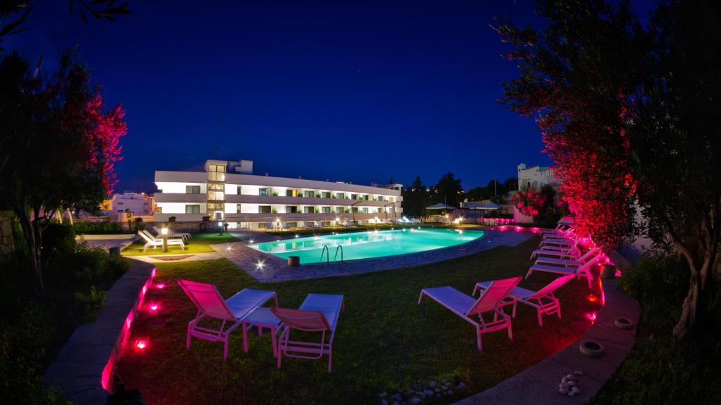 Bazén v ubytování Vittoria Resort Pool & SPA nebo v jeho okolí