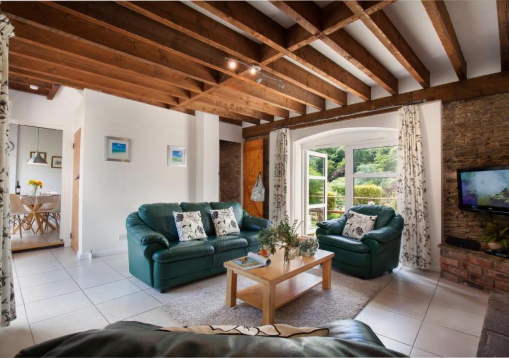 Garden Cottage at Higher Bowden Estate, Stoke Fleming (updated prices 2024)