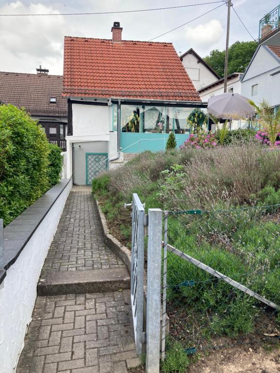 Ferienhaus mit Sauna, Wintergarten und Terrasse im schönen Hochtaunus - Дом с двумя спальнями
