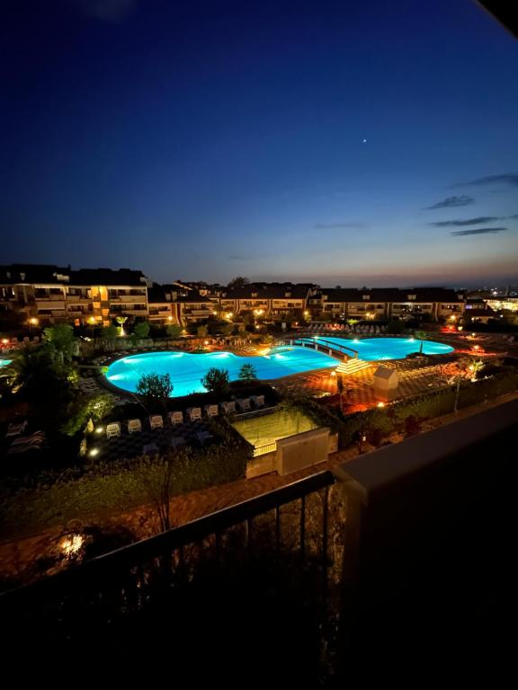 Green Residence Sirmione - Apartamento Con Vistas A La Piscina