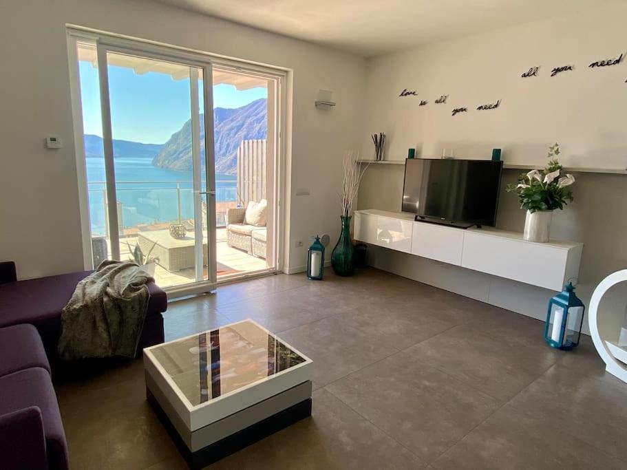 Piccolo paradiso vista lago con piscina privata