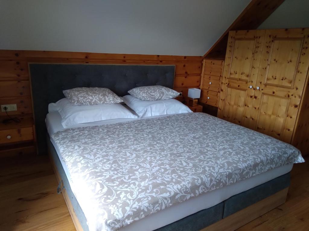 Postel nebo postele na pokoji v ubytování Haus Hanshois