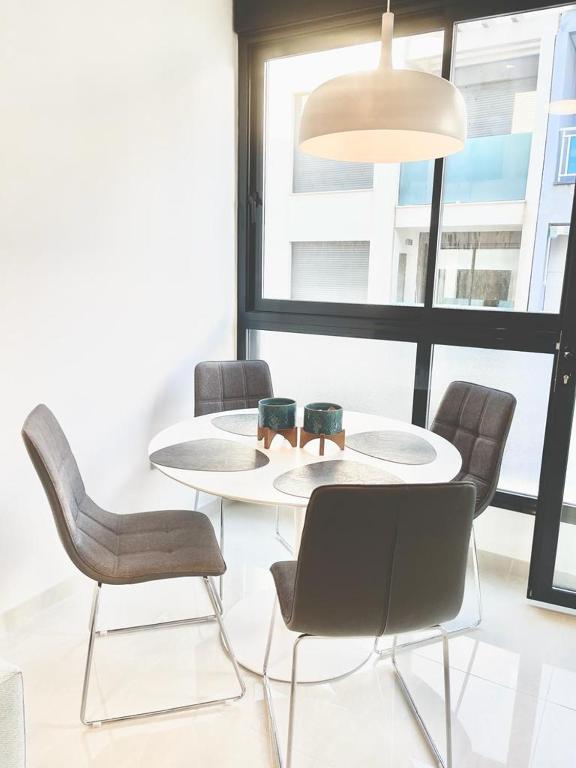 Posedenie v ubytovaní Luxury Apartment Torrevieja
