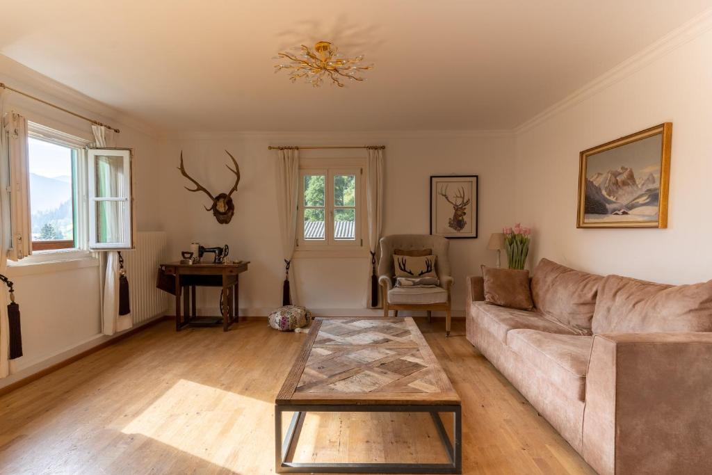 A seating area at Malerwinkel, Forsthaus