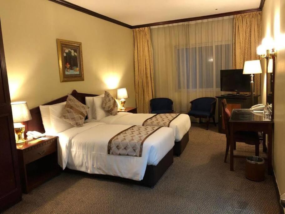 Spacious 1 Bedroom, no Kitchen at Bur Dubai