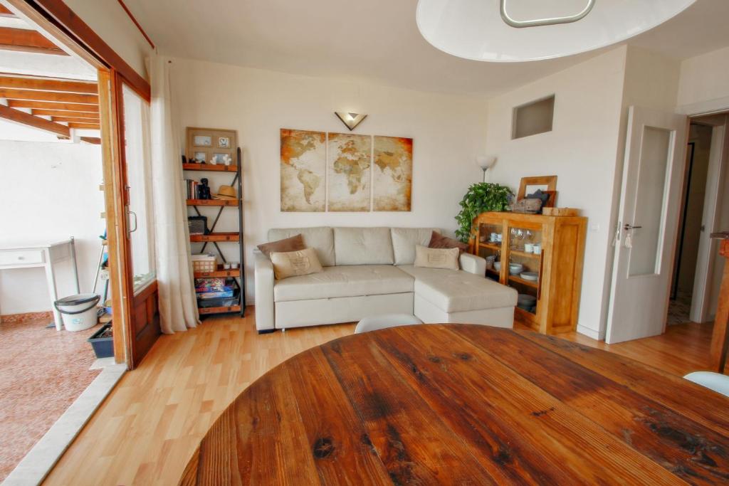 Posezení v ubytování La Playita - beachfront apartment with stunning ocean view in Moraira