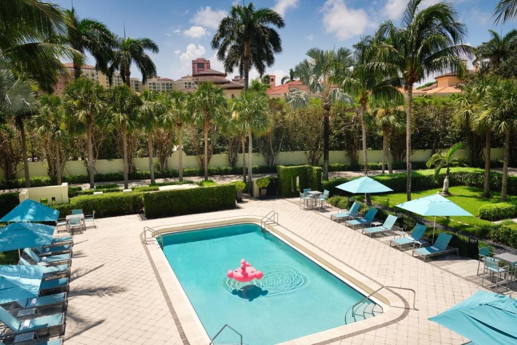 A view of the pool at Bungalows at The Boca Raton or nearby