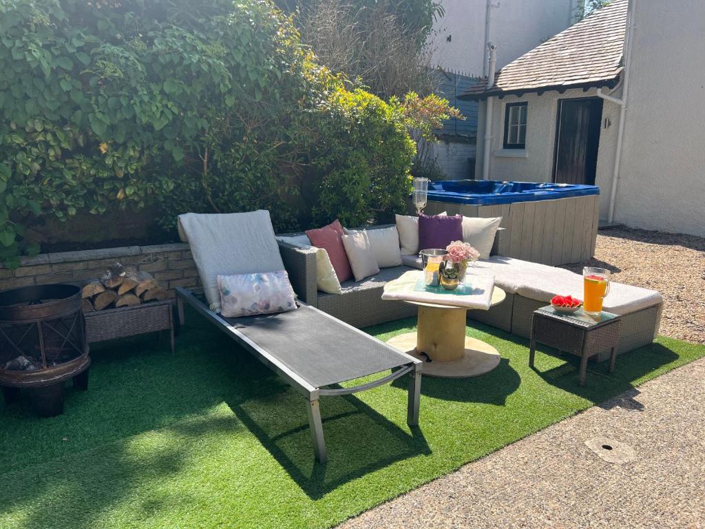 Luxury Edwardian house with Hot tub, Giffnock Updated 2023 Prices