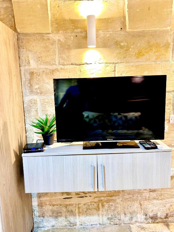 TV a/nebo společenská místnost v ubytování MCC Suites Valletta