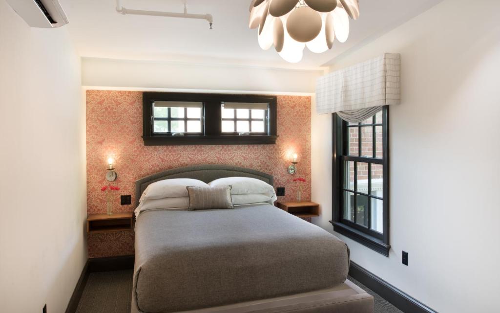 The Poppy Georgetown Guesthouse and Gardens - Deluxe Queen Room