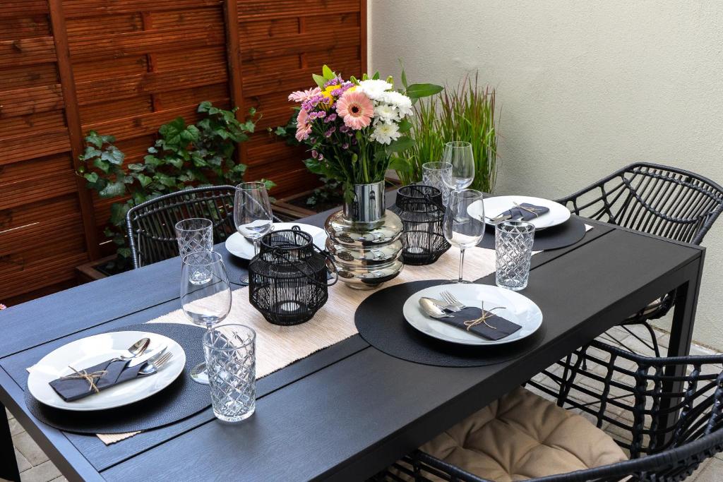 Suite für 4 mit Terrasse im Herzen der Innenstadt, Schwerin (aktualisierte Preise)