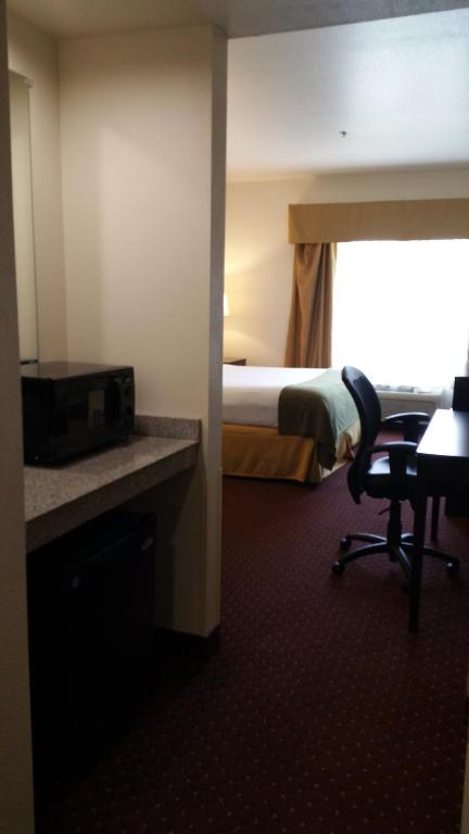 Fotografie z fotogalerie ubytování Holiday Inn Express Syracuse-Fairgrounds by IHG v destinaci Warners