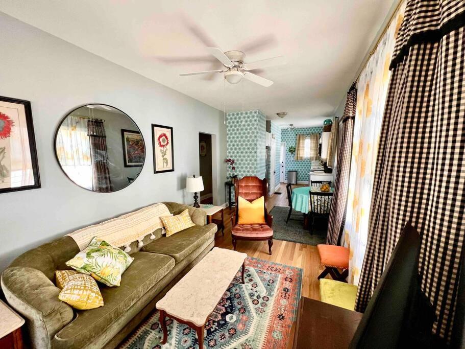 Newly Renovated 3Bedroom Beechmont Home, Louisville (updated prices 2024)