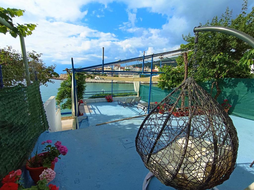 Afbeelding uit fotogalerij van Mermaid Apartment in Skala Marion