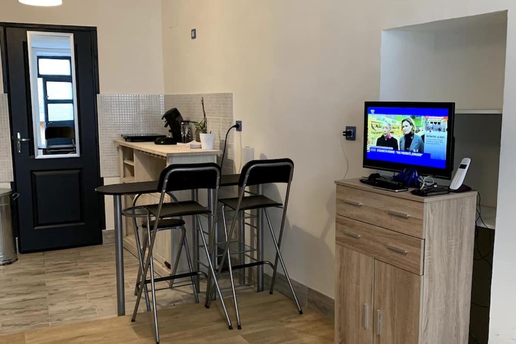 Photo de la galerie de l'établissement Studio à Couches, à Couches