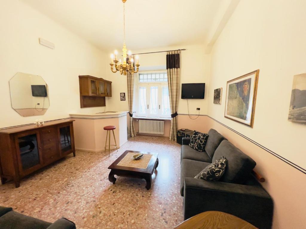 TV a/nebo společenská místnost v ubytování Monte Marsicano Hotel