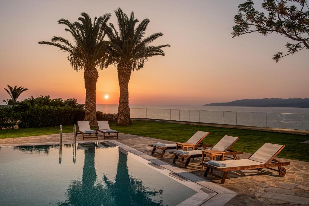 Villa Sunrise Majestic Seaview with Private Pool