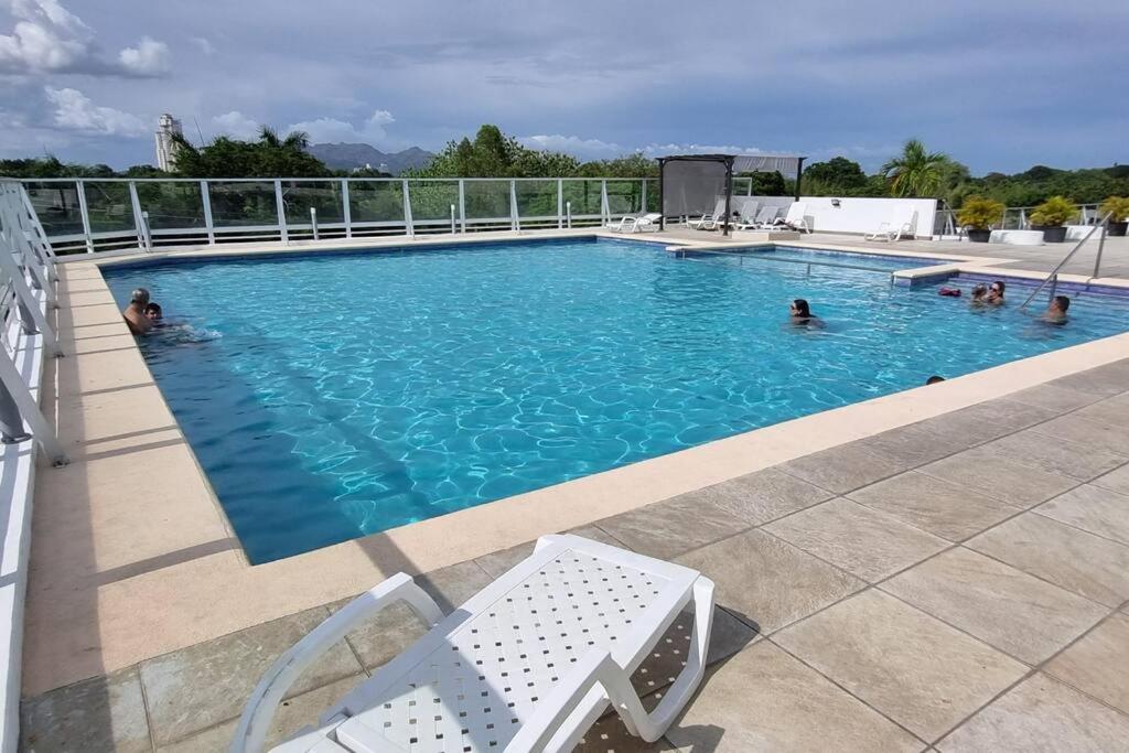Bazén v ubytování Hermoso apartamento de Playa en Coronado nebo v jeho okolí