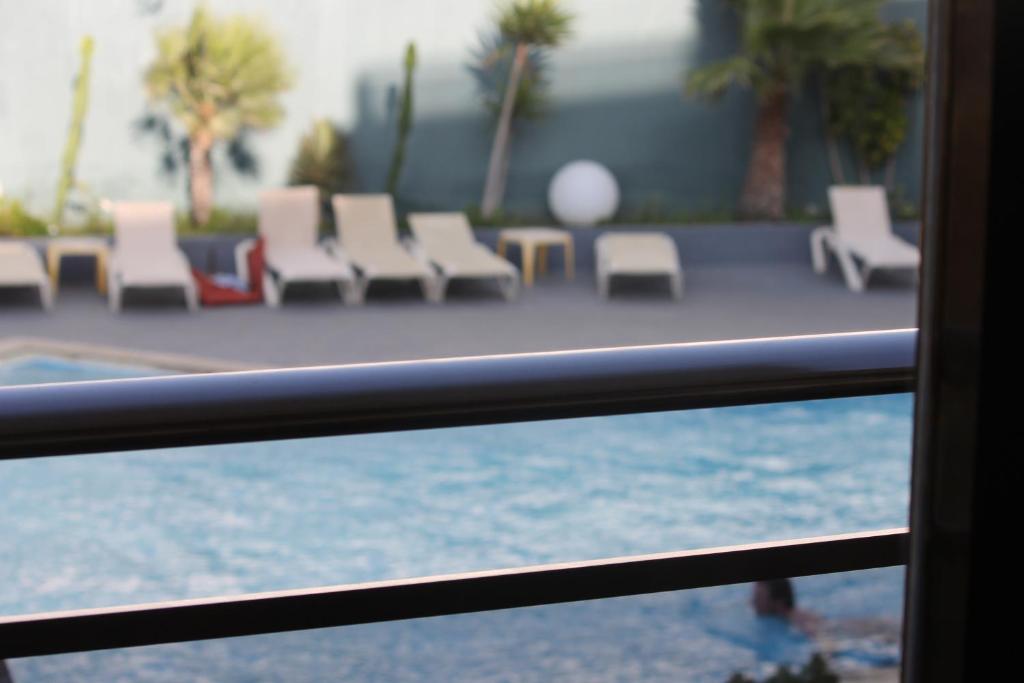 Bazén v ubytování La Suite Hotel Agadir Adults Only nebo v jeho okolí