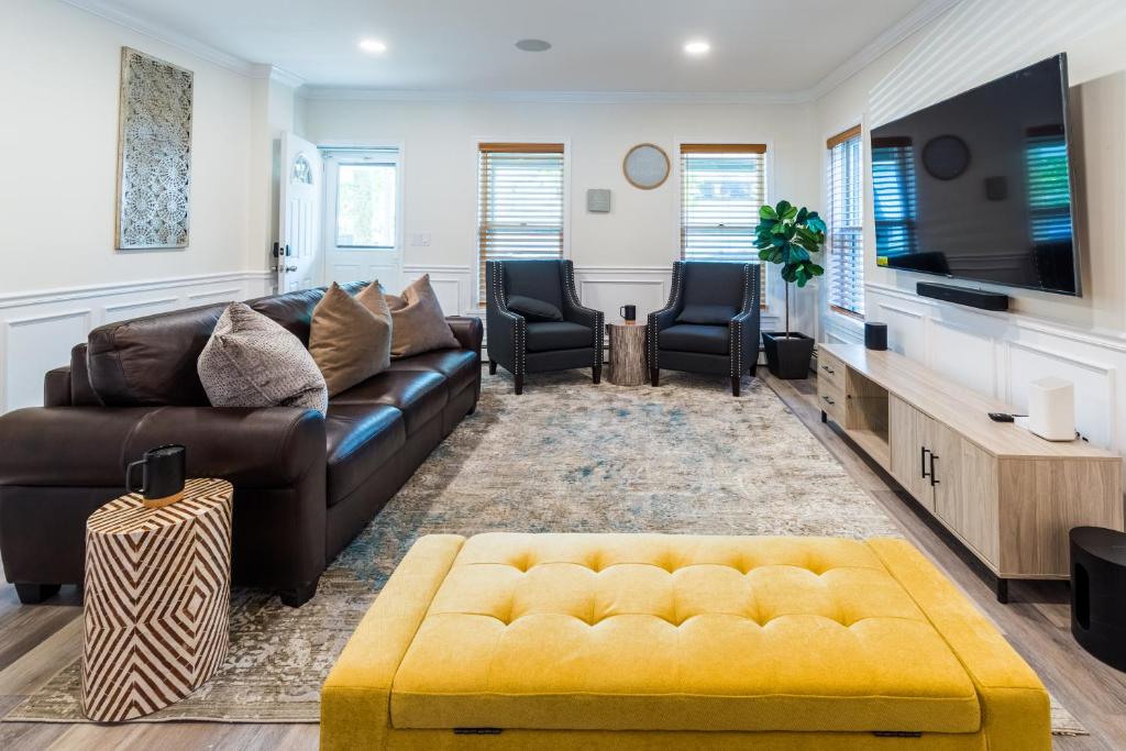 Luxurious Retreat, Parking, Restaurants, Near New Hope, 1mile Delaware