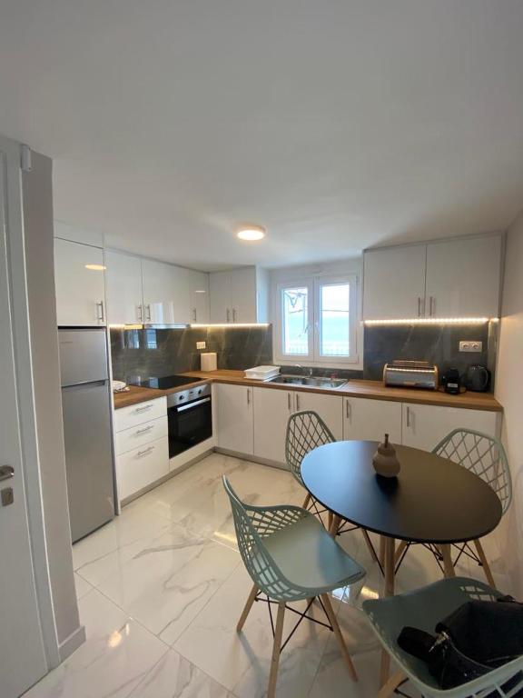 Kuchyň nebo kuchyňský kout v ubytování Casa Costera 3 lux apt