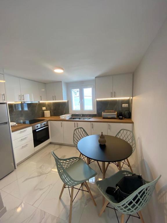 Kuchyň nebo kuchyňský kout v ubytování Casa Costera 3 lux apt