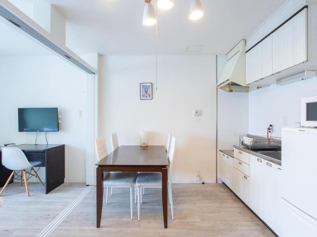 Reality Hakata 2 - Budget Triple Room