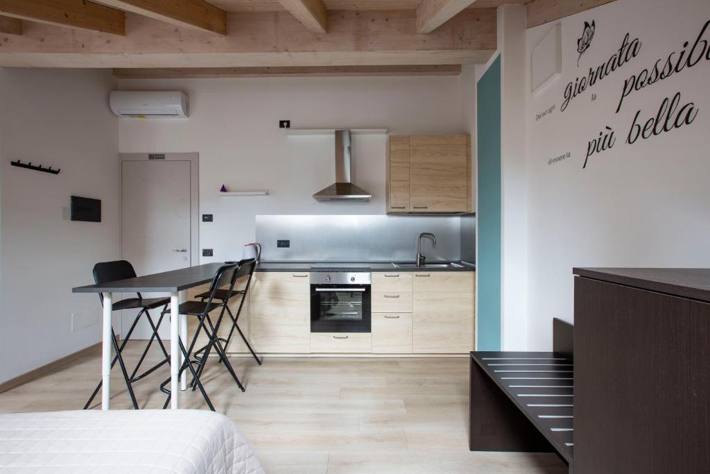 Kuchyň nebo kuchyňský kout v ubytování Il B&B di PIAZZA MOTTA