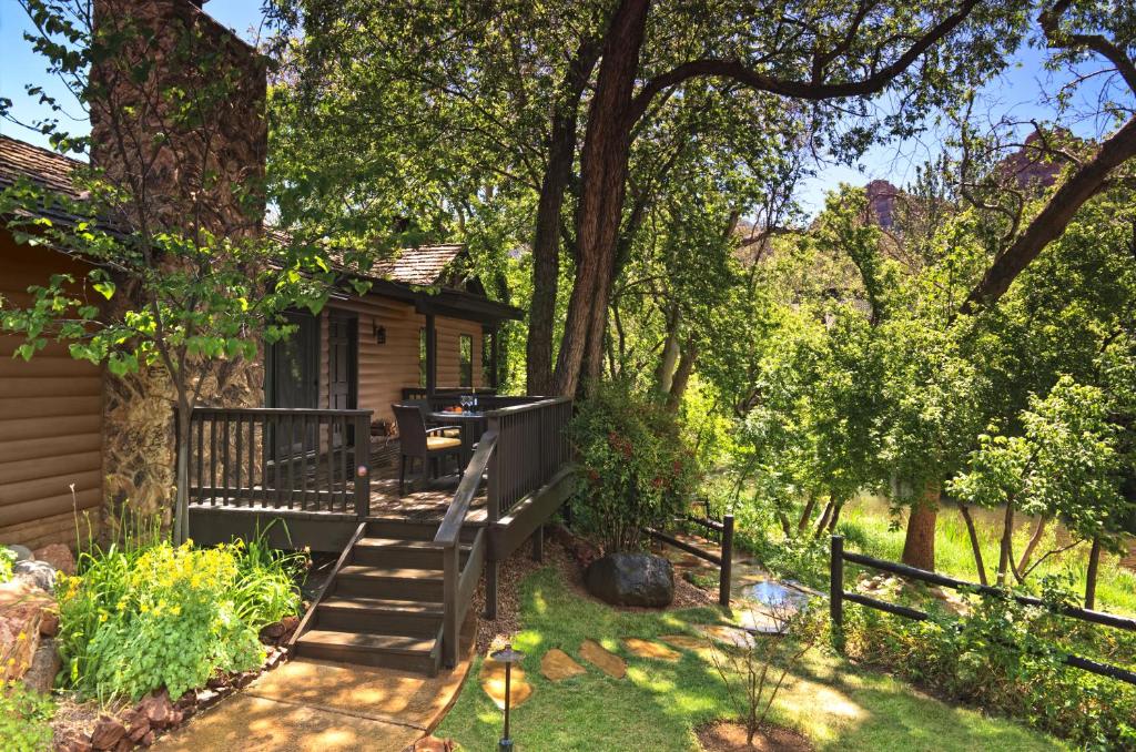 Zahrada ubytování L'Auberge De Sedona