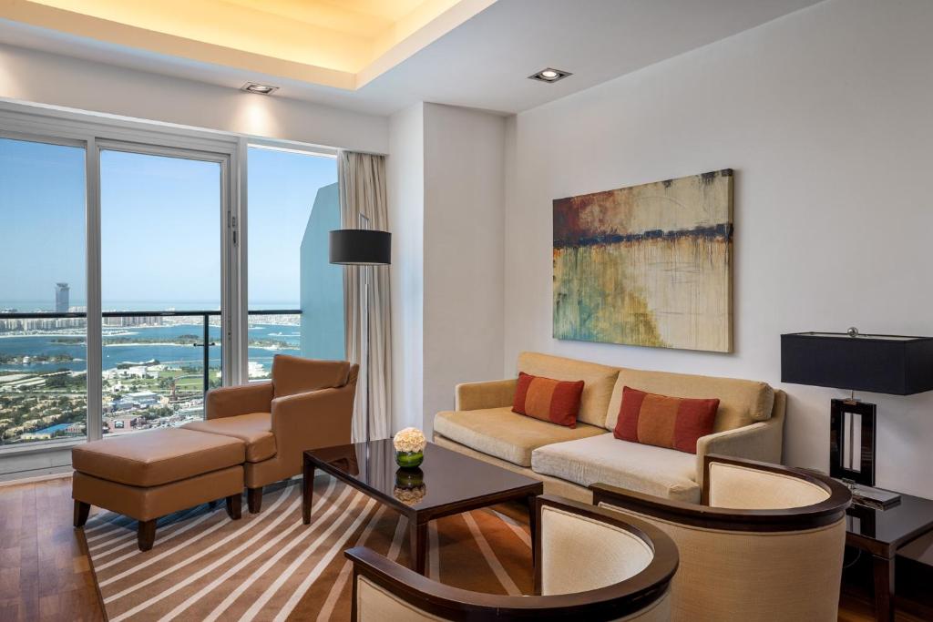 
Staycation Package - Premier One Bedroom Sea View Apartment, Set Menu Dinner Included
