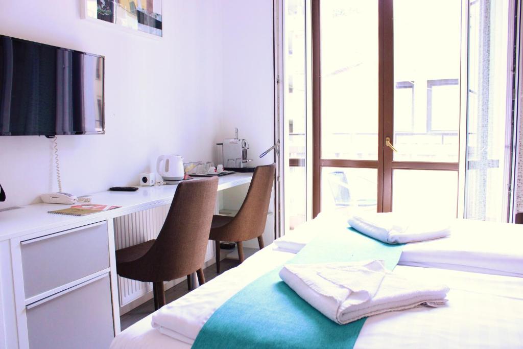 Hotel Mika Downtown - Resim 10