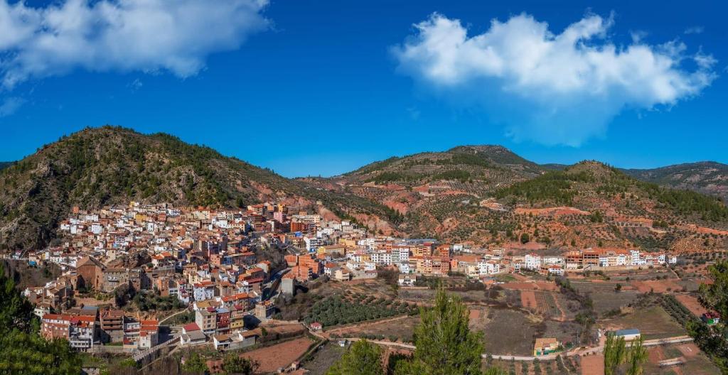 a view of a town on a mountain at Casa Sculpture in Bogarra