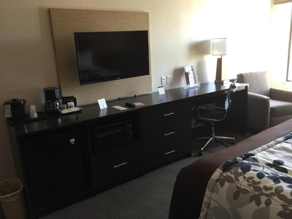 Sleep Inn & Suites Page at Lake Powell - 2つのクイーンベッドとソファーブ付きのクイーンルーム - 禁煙