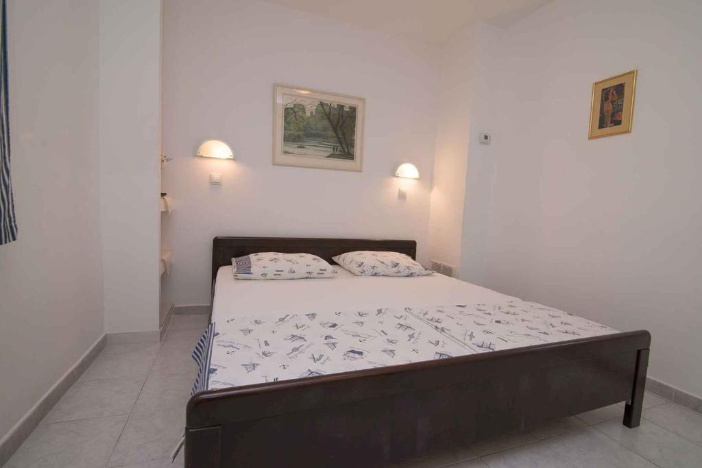 Fotografia z galérie ubytovania Apartments in Mali Losinj 14950 v Mali Lošinj