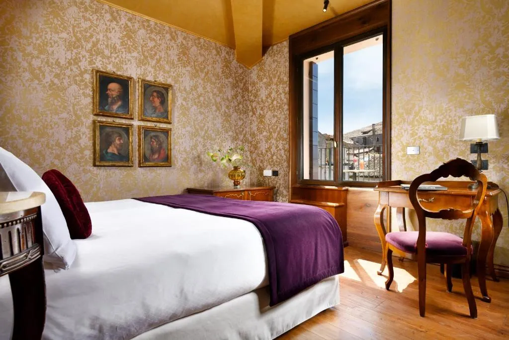 Classic Double Room with Terrace