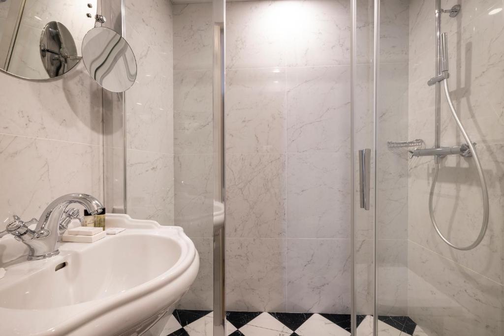 Hotel du Champ de Mars - Resim 28