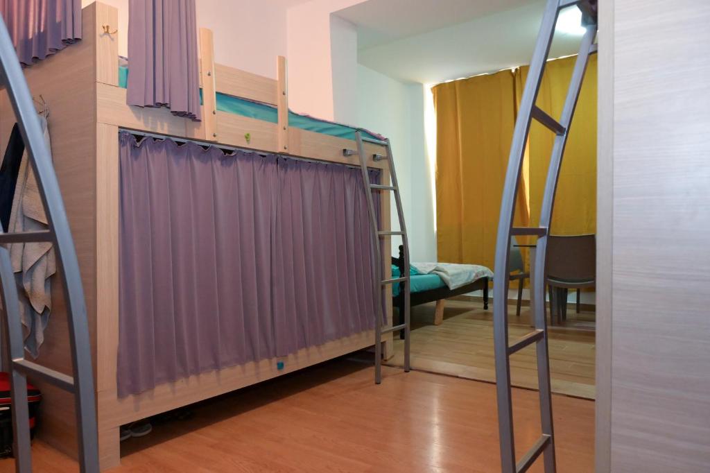 Postel nebo postele na pokoji v ubytování Skopje Hostel