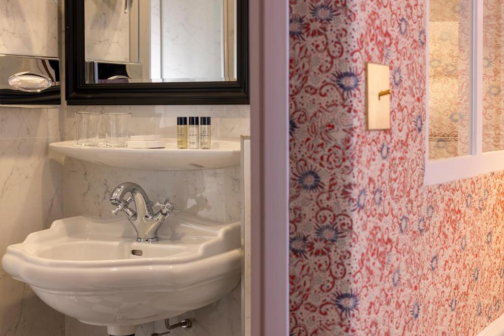 Hotel du Champ de Mars - Resim 36