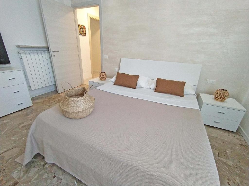 A bed or beds in a room at Casa Emmeti