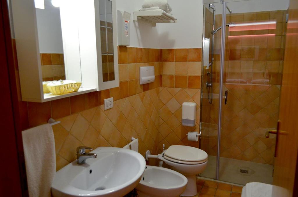 L'Infinito Agriturismo - Rooms & Breakfast - Chambre Lit King-Size Avec Vue Sur Jardin