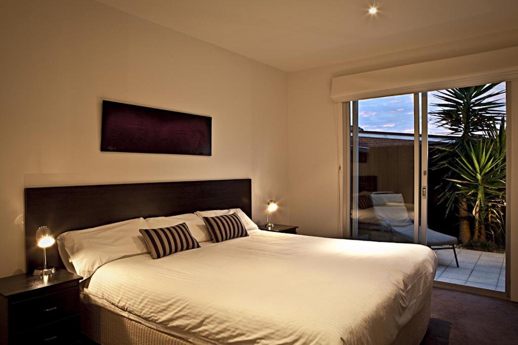 Brighton Bay Apartments - Plus Grand Appartement De Deux Chambres