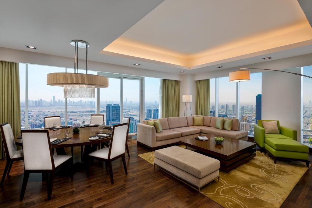 
Staycation Package - Deluxe Three Bedroom Penthouse, Set Menu Dinner Included
