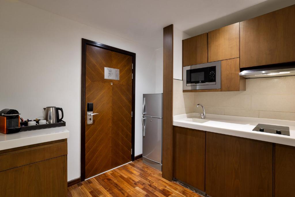 
Staycation Package – Studio, Set Menu Dinner Included
