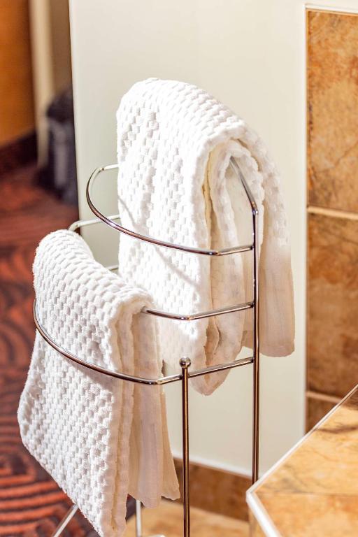 Service Plus Inns and Suites Calgary - Resim 16