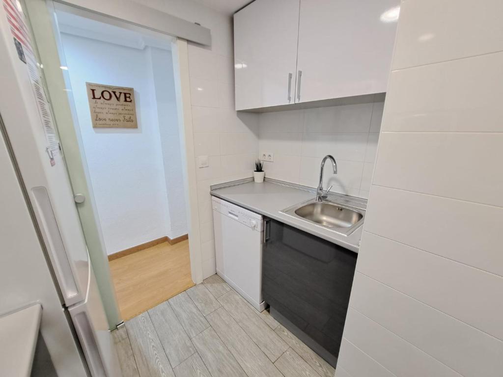Céntrico apartamento en Valencia próximo parada de metro ...