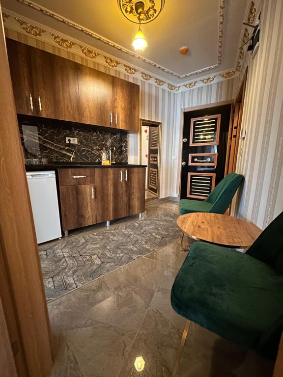 Kuchyň nebo kuchyňský kout v ubytování fafsuitehome