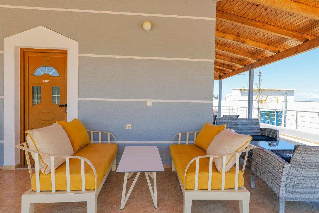 Posezení v ubytování Hotel Milo Ksamil