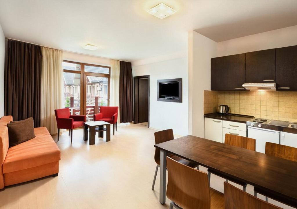 TV a/nebo společenská místnost v ubytování Hotel Bešeňová