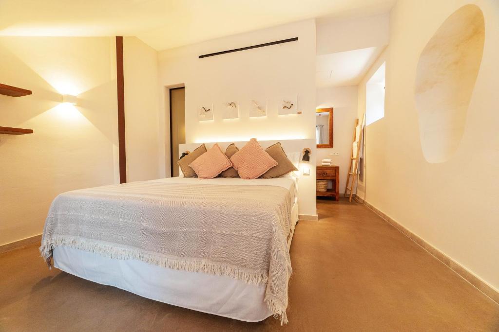 Postel nebo postele na pokoji v ubytování Ōrigins Hotel Boutique - Adults Only